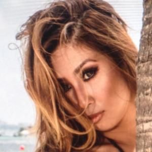 Meet your Posher, Nina